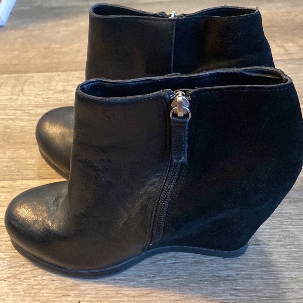 Dolce vita Suede and leather wedge booties size 9. Hardly worn.